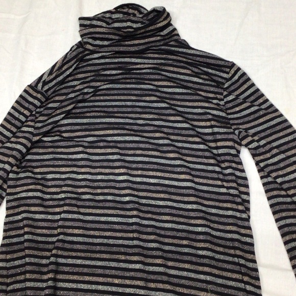 Style & Co. Black and Gray Striped Long Sleeve Top - Picture 6 of 9